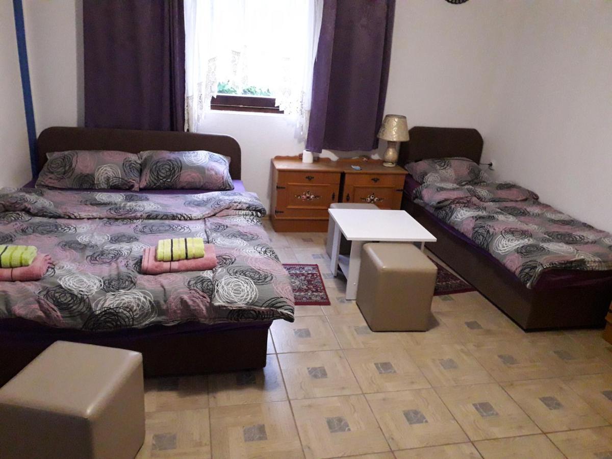 Hostel Topic Banja Luka Exteriér fotografie