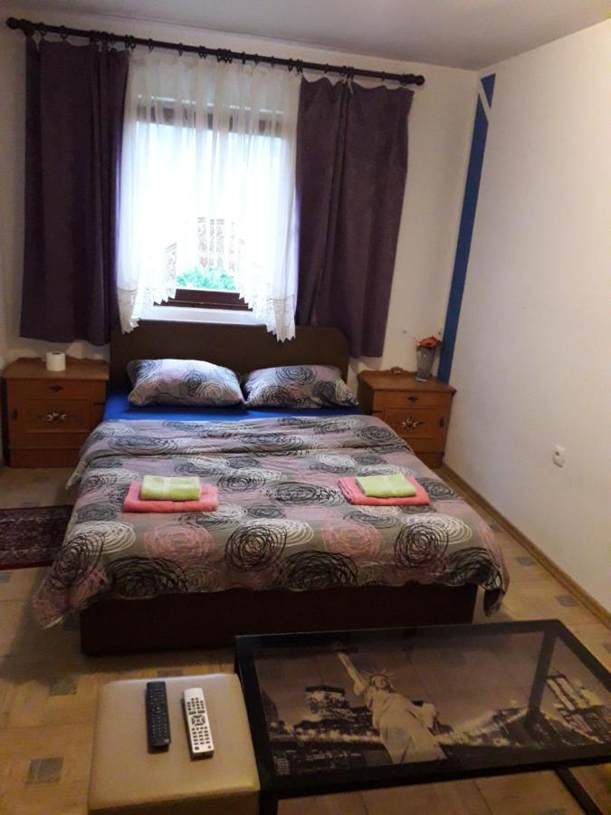 Hostel Topic Banja Luka Exteriér fotografie
