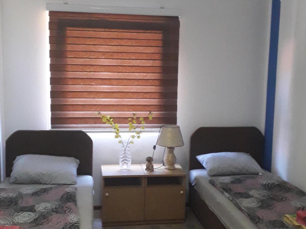 Hostel Topic Banja Luka Pokoj fotografie
