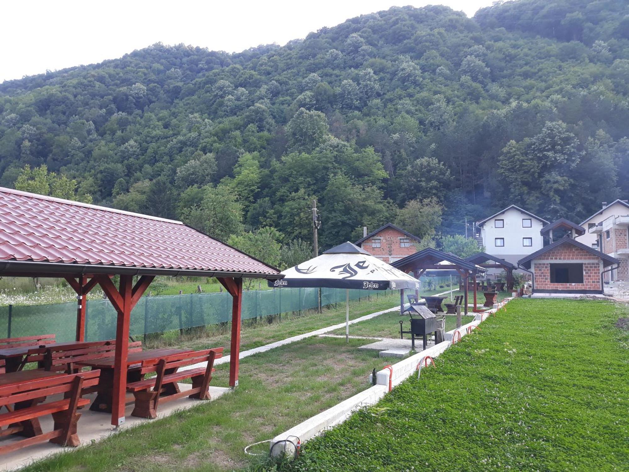 Hostel Topic Banja Luka Exteriér fotografie