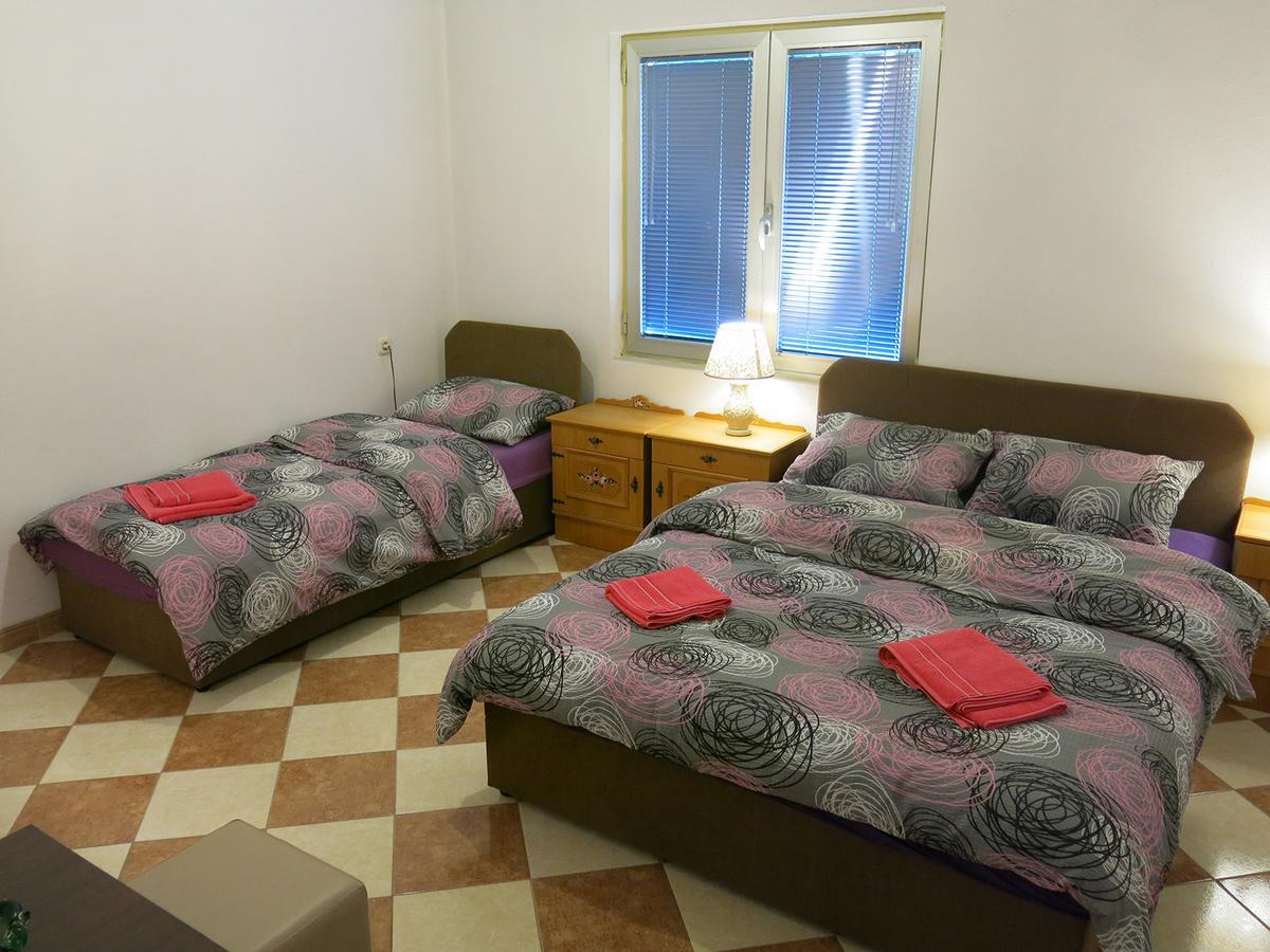 Hostel Topic Banja Luka Exteriér fotografie