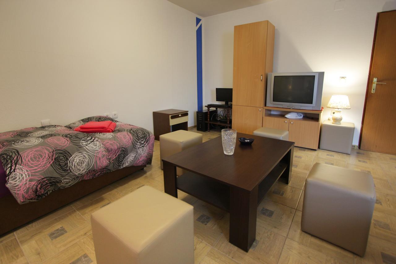 Hostel Topic Banja Luka Exteriér fotografie