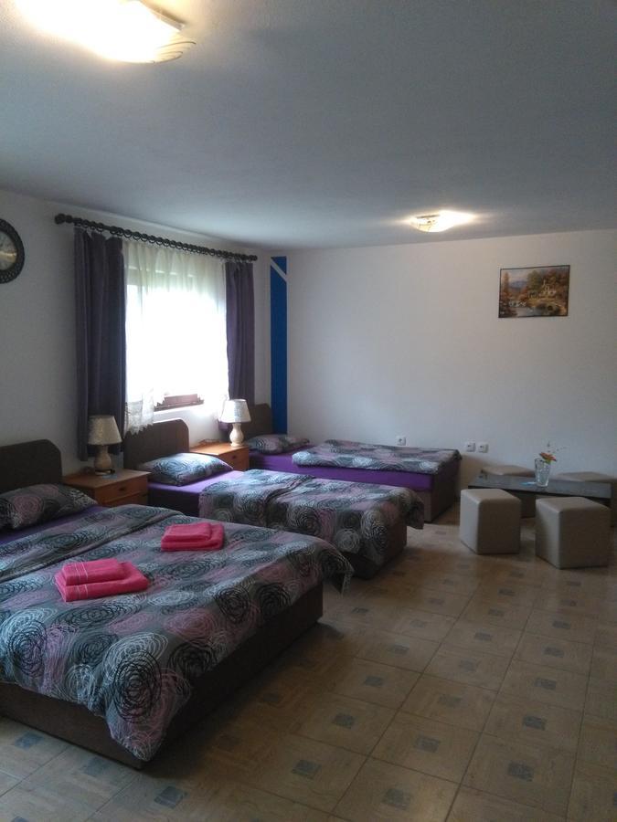 Hostel Topic Banja Luka Exteriér fotografie