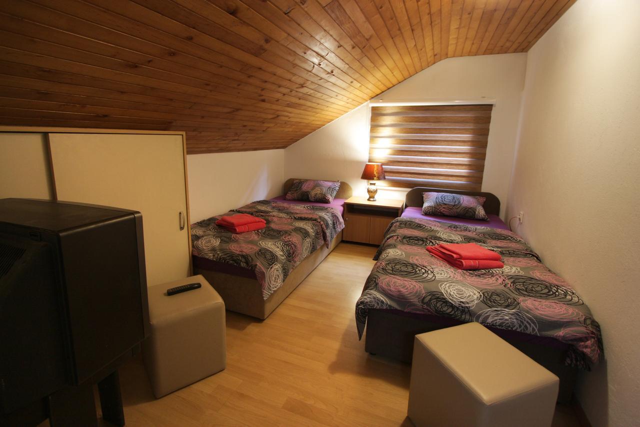 Hostel Topic Banja Luka Exteriér fotografie